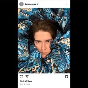 Balenciaga Spring 2019. 100% Silk, Oversize blouse